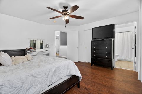 Tiny photo for 3701 Blue Ridge Drive, Carpentersville, IL 60110 (MLS # 12532791)