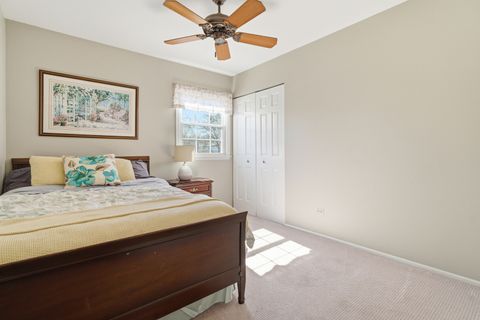 Tiny photo for 910 S 4th Avenue, Libertyville, IL 60048 (MLS # 12582703)