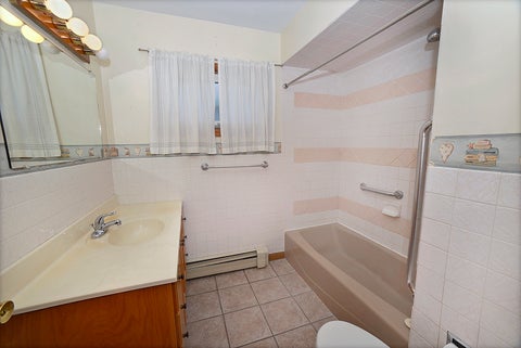 Tiny photo for 915 Adams Street, Ottawa, IL 61350 (MLS # 12681437)