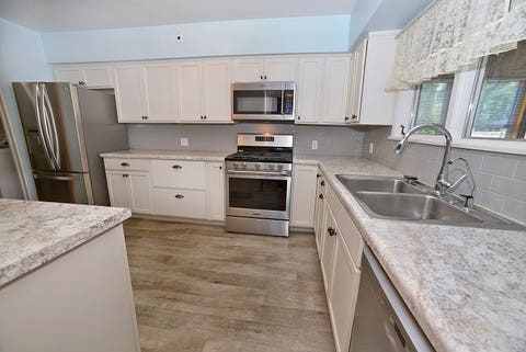 Tiny photo for 915 Adams Street, Ottawa, IL 61350 (MLS # 12681437)
