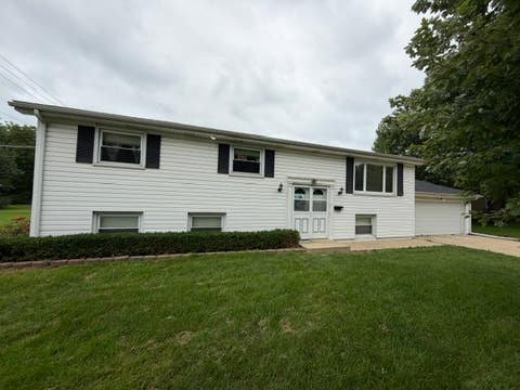 Photo of 527 Edwin Drive, Bourbonnais, IL 60914 (MLS # 12729464)