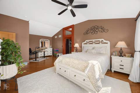 Tiny photo for 8 Fairfax Court, Bolingbrook, IL 60490 (MLS # 12690398)