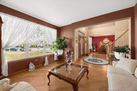 Tiny photo for 8 Fairfax Court, Bolingbrook, IL 60490 (MLS # 12690398)