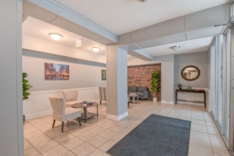 Tiny photo for 2336 N Commonwealth Avenue #107, Chicago, IL 60614 (MLS # 12460324)