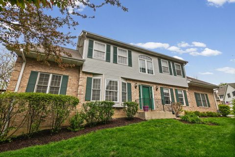 Photo of 1354 Laurel Oaks Drive, Streamwood, IL 60107 (MLS # 12624963)