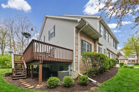 Tiny photo for 1354 Laurel Oaks Drive, Streamwood, IL 60107 (MLS # 12624963)