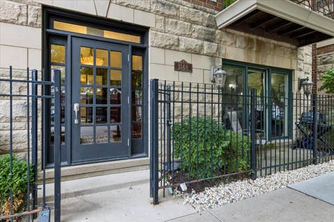Tiny photo for 1148 W Roscoe Street #1E, Chicago, IL 60657 (MLS # 12728286)