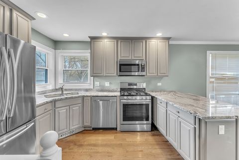 Tiny photo for 8614 Lakeview Avenue, Crystal Lake, IL 60014 (MLS # 12504196)