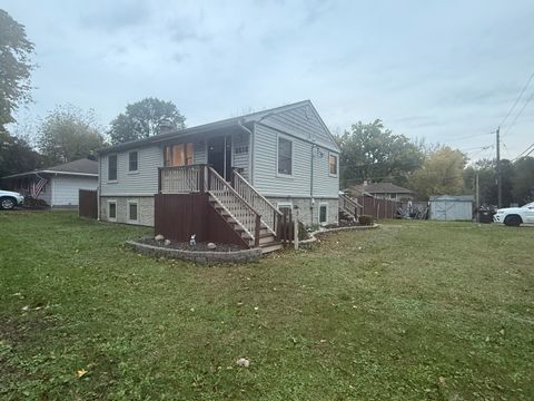 Photo of 8614 Lakeview Avenue, Crystal Lake, IL 60014 (MLS # 12504196)