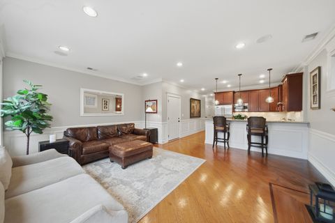Tiny photo for 2523 N SOUTHPORT Avenue #2S, Chicago, IL 60614 (MLS # 12599383)