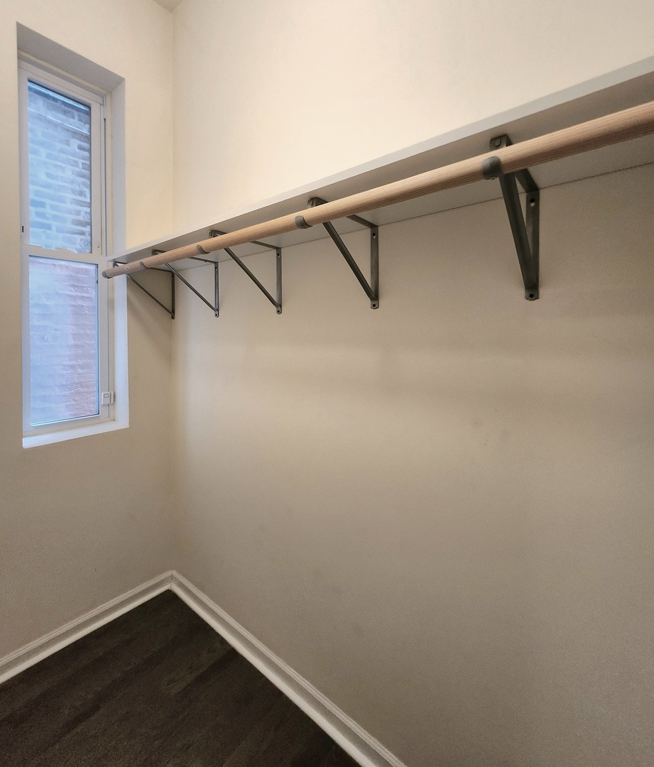 1941 W 21st Place 1F