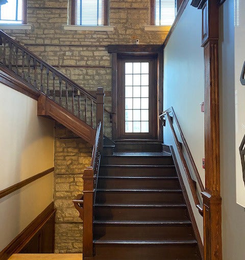 106 STEPHEN ST 201