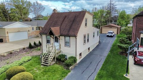 Tiny photo for 586 W Armitage Avenue, Elmhurst, IL 60126 (MLS # 12635322)