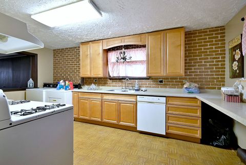 Tiny photo for 586 W Armitage Avenue, Elmhurst, IL 60126 (MLS # 12635322)