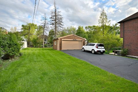 Tiny photo for 586 W Armitage Avenue, Elmhurst, IL 60126 (MLS # 12635322)