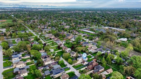 Tiny photo for 586 W Armitage Avenue, Elmhurst, IL 60126 (MLS # 12635322)