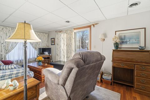 Tiny photo for 1010 W Elm Street, Arlington Heights, IL 60004 (MLS # 12598432)