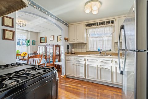 Tiny photo for 1010 W Elm Street, Arlington Heights, IL 60004 (MLS # 12598432)