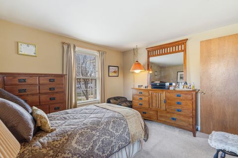 Tiny photo for 1010 W Elm Street, Arlington Heights, IL 60004 (MLS # 12598432)