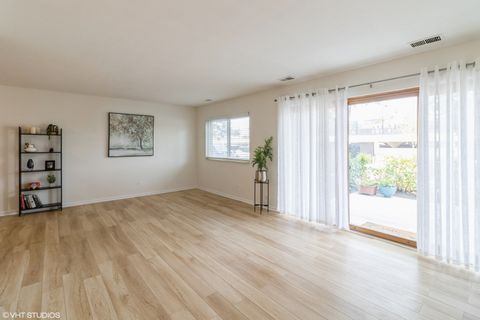 Tiny photo for 3110 Pheasant Creek Drive #110, Northbrook, IL 60062 (MLS # 12603160)