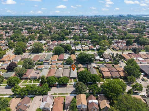 Tiny photo for 9039 S Jeffery Boulevard, Chicago, IL 60617 (MLS # 12717272)