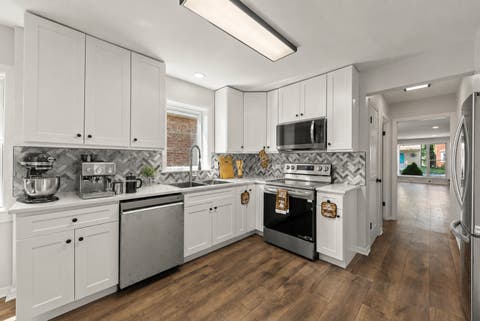 Tiny photo for 9039 S Jeffery Boulevard, Chicago, IL 60617 (MLS # 12717272)
