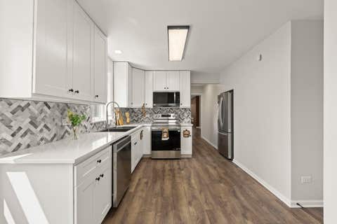 Tiny photo for 9039 S Jeffery Boulevard, Chicago, IL 60617 (MLS # 12717272)