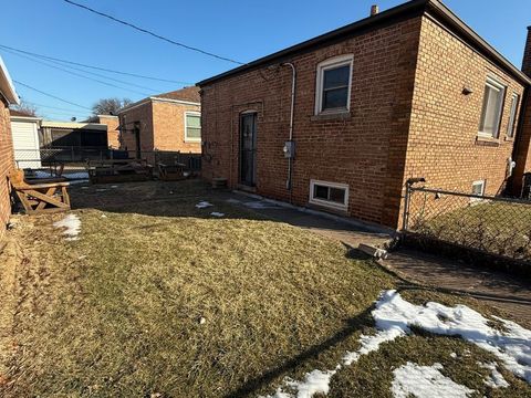 Tiny photo for 12484 S Michigan Avenue, Chicago, IL 60628 (MLS # 12584480)