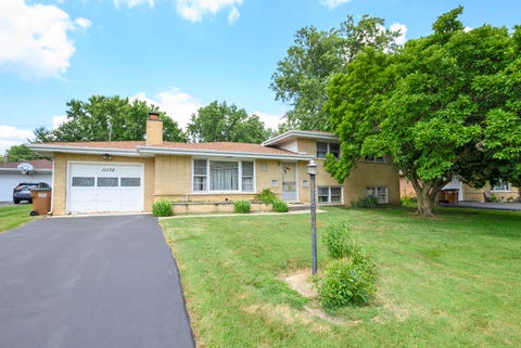 Tiny photo for 11132 84th Place, Willow Springs, IL 60480 (MLS # 12708314)