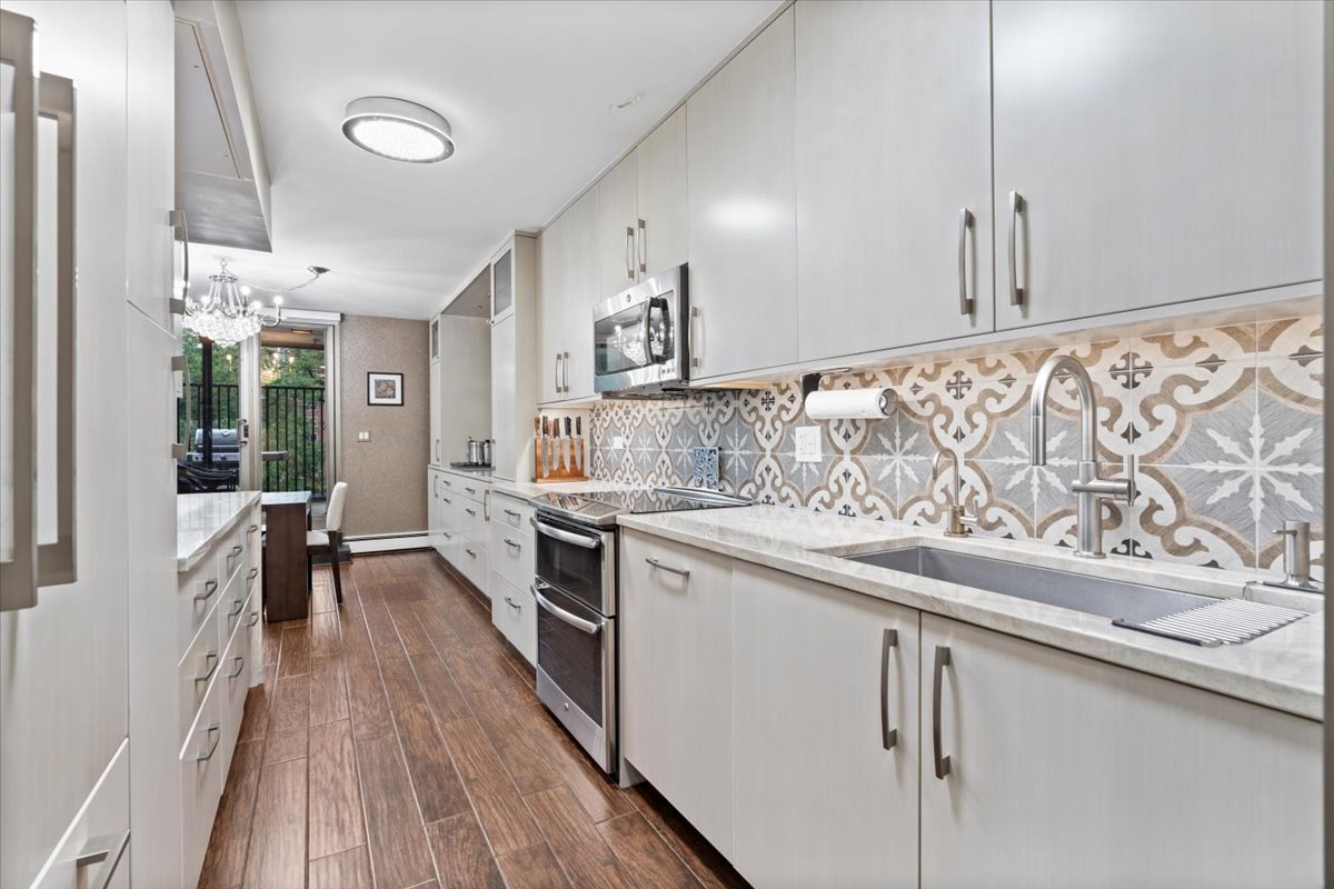 1310 N Ritchie Court 3A