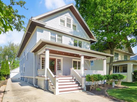 11 S Catherine Avenue La Grange IL 60525