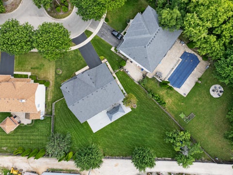 Tiny photo for 408 Pinehurst Court, Gurnee, IL 60031 (MLS # 12768974)