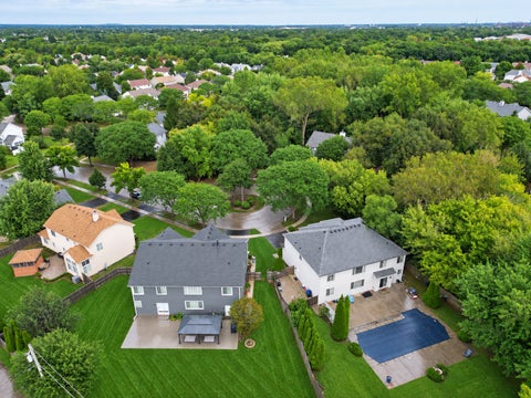Tiny photo for 408 Pinehurst Court, Gurnee, IL 60031 (MLS # 12768974)