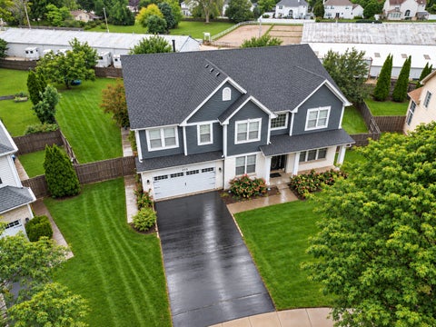 Tiny photo for 408 Pinehurst Court, Gurnee, IL 60031 (MLS # 12768974)