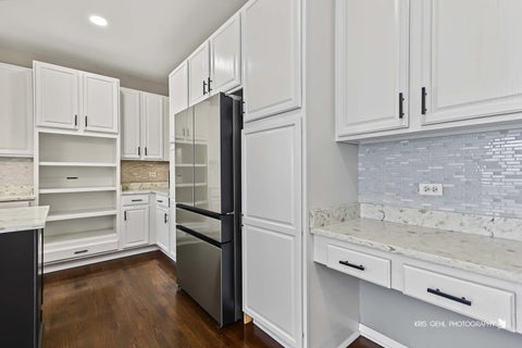 Tiny photo for 408 Pinehurst Court, Gurnee, IL 60031 (MLS # 12768974)