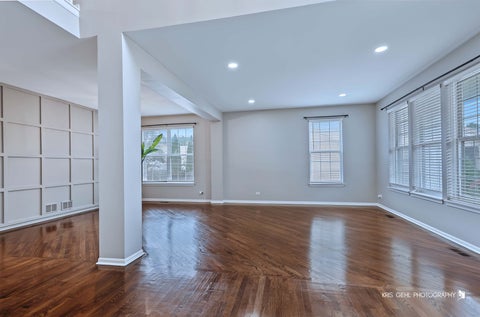 Tiny photo for 408 Pinehurst Court, Gurnee, IL 60031 (MLS # 12768974)