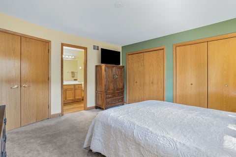 Tiny photo for 16109 Lake Villa Avenue, Tinley Park, IL 60477 (MLS # 12717325)