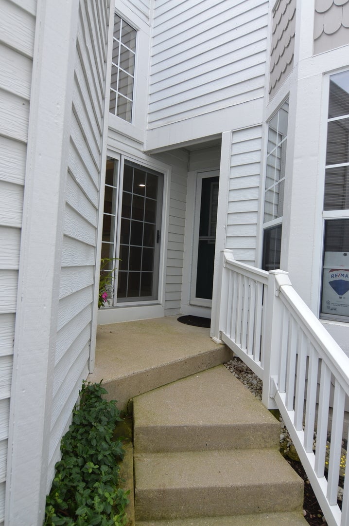 277 Oak Bluff Court 24-4