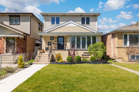 Photo of 5606 S Parkside Avenue, Chicago, IL 60638 (MLS # 12627866)