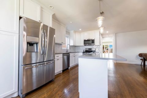 Tiny photo for 5606 S Parkside Avenue, Chicago, IL 60638 (MLS # 12627866)