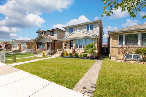Tiny photo for 5606 S Parkside Avenue, Chicago, IL 60638 (MLS # 12627866)