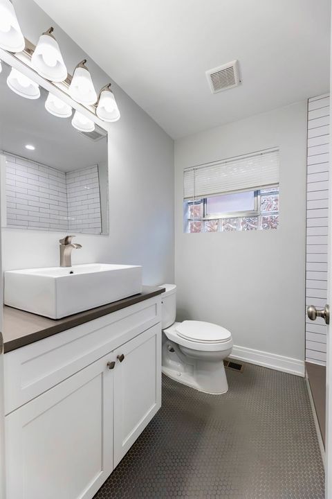 Tiny photo for 5606 S Parkside Avenue, Chicago, IL 60638 (MLS # 12627866)