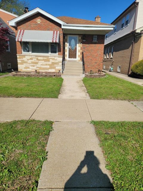 8154 S Albany Avenue Chicago IL 60652