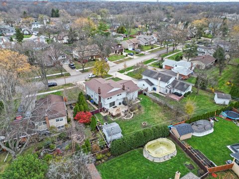 A home in Mount Prospect