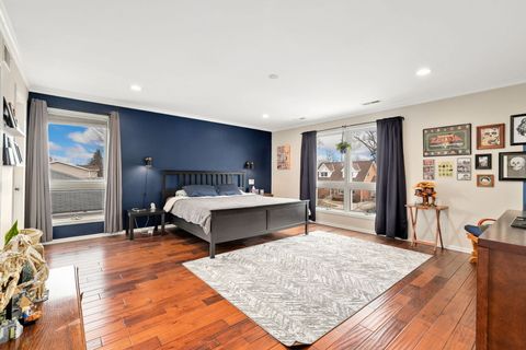 Tiny photo for 8206 Mango Avenue, Morton Grove, IL 60053 (MLS # 12576124)