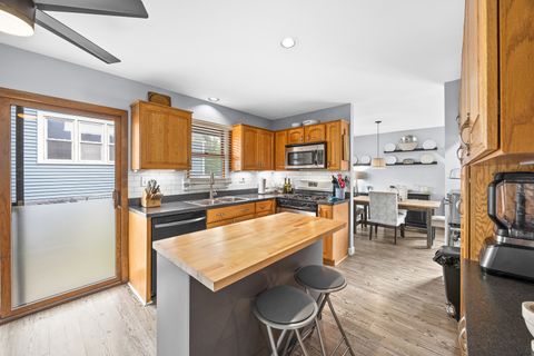 Tiny photo for 4940 Cornell Avenue, Downers Grove, IL 60515 (MLS # 12496981)