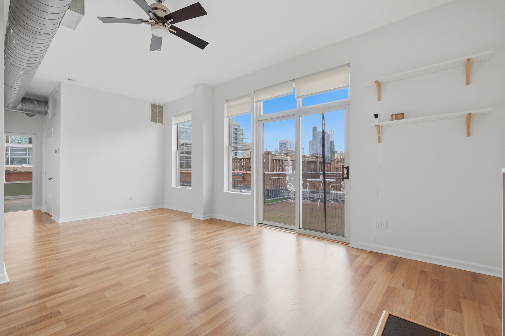 1631 S Michigan Avenue 401