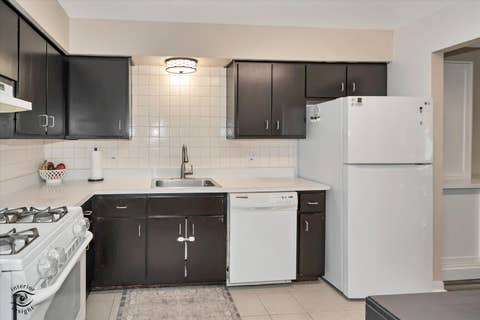Tiny photo for 17713 Harlem Avenue #15, Tinley Park, IL 60477 (MLS # 12736631)