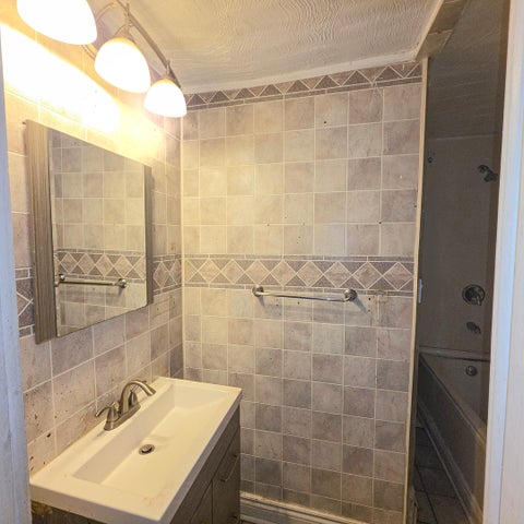 Tiny photo for 11566 S Lafayette Avenue, Chicago, IL 60628 (MLS # 12751890)
