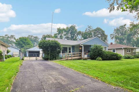 Tiny photo for 2206 Hawk Lane, Rolling Meadows, IL 60008 (MLS # 12709741)
